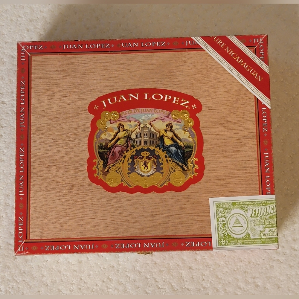 Empty Cigar Box - Picture 3 of 9
